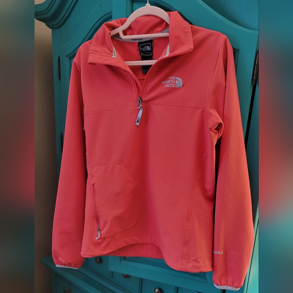 The North Face Coral Pullover Jacket